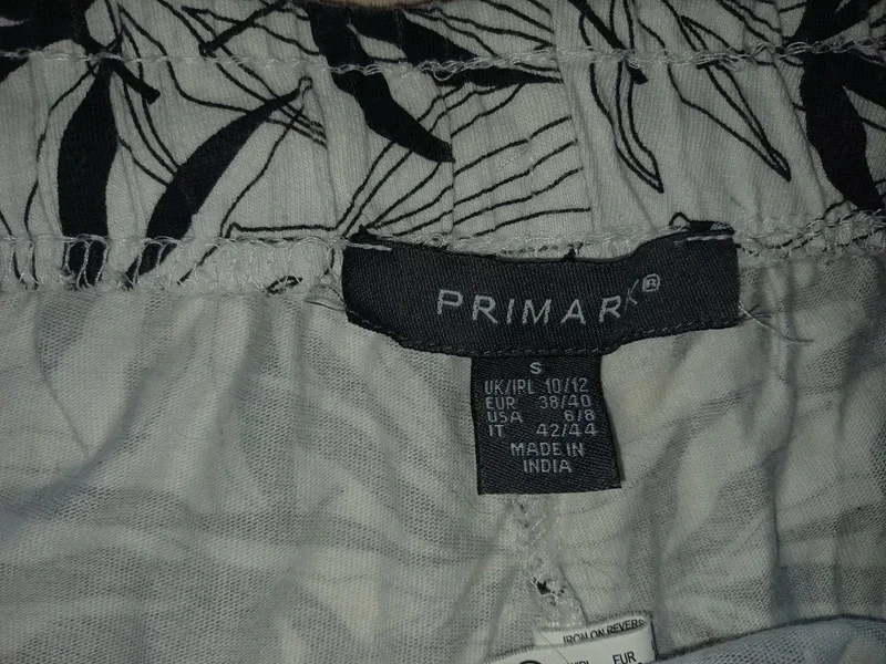 White short with black leaf pattern by Primark, size 36 – photo 3